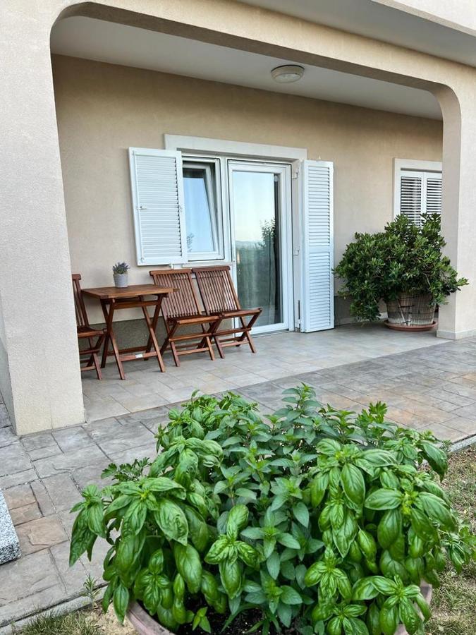 Seaview Apartments 코페르 외부 사진